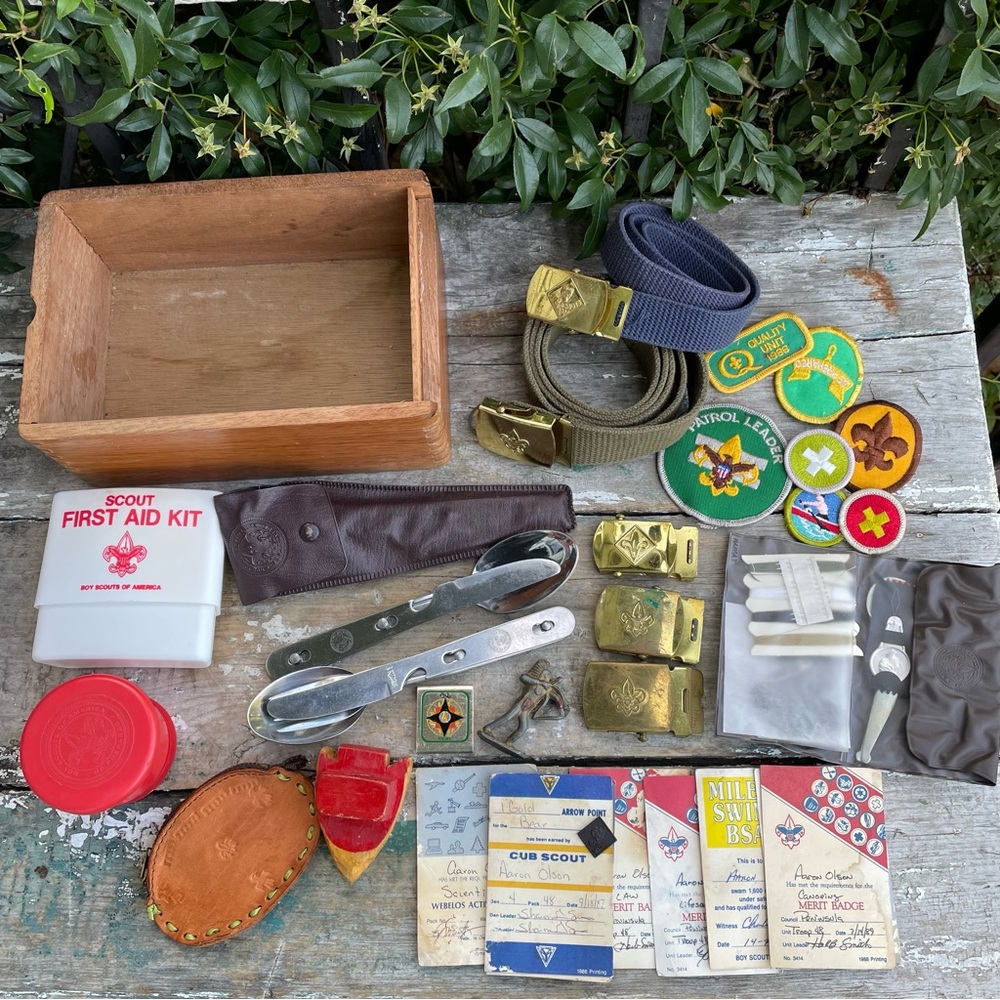 Vintage Boy Scouts a lot of various collectibles